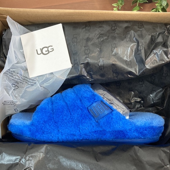 UGG Men's Fluff You Sheepskin Slippers - Picture 10 of 10